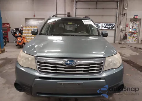 2010 Subaru Forester 2.5X Premium из США, поврежденный, VIN JF2SH6CC5AH787056